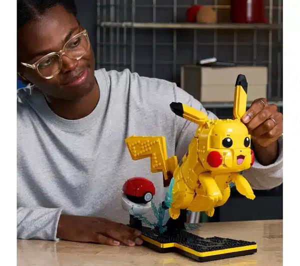 LEGO Pokemon 72152 Pikachu & Poke Ball Set